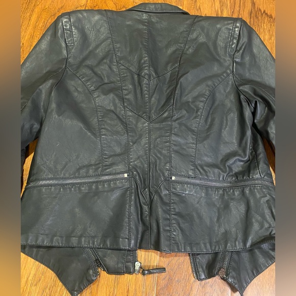 NWT BLANKNYC From Nordstrom-Women’s Faux Black Leather Moto Jacket - Picture 5 of 10